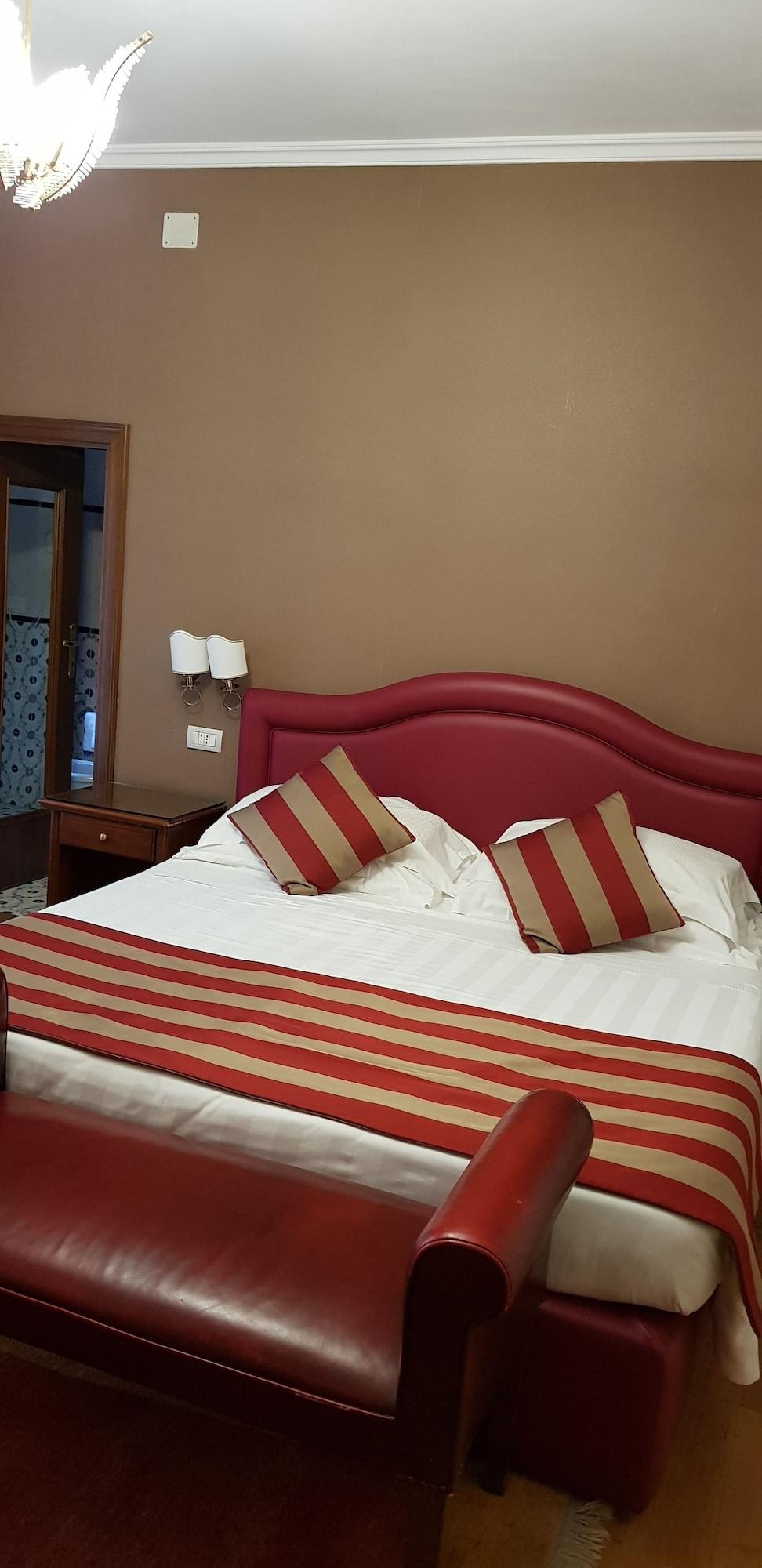 Hotel Piazza Di Spagna