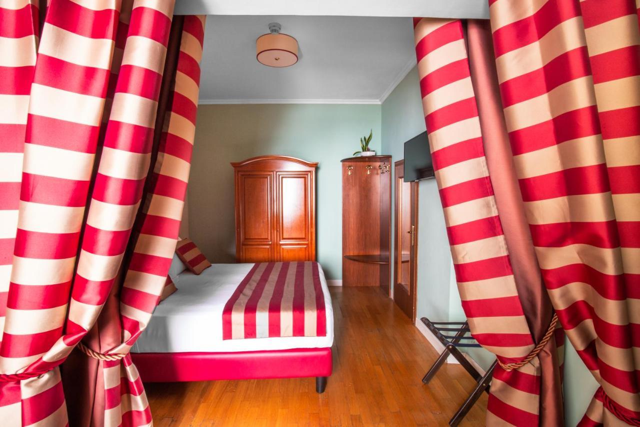 Piazza Di Spagna Hotel