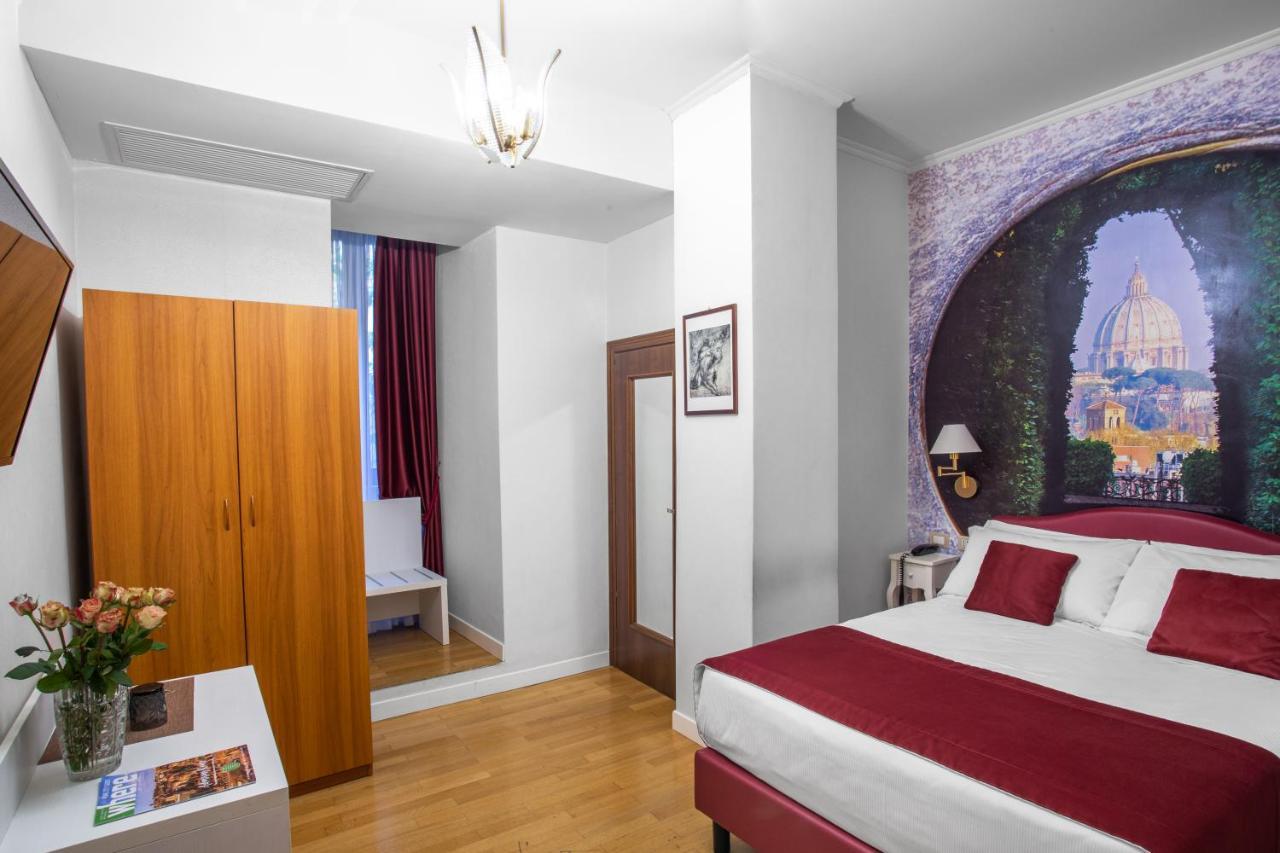 Piazza Di Spagna Hotel