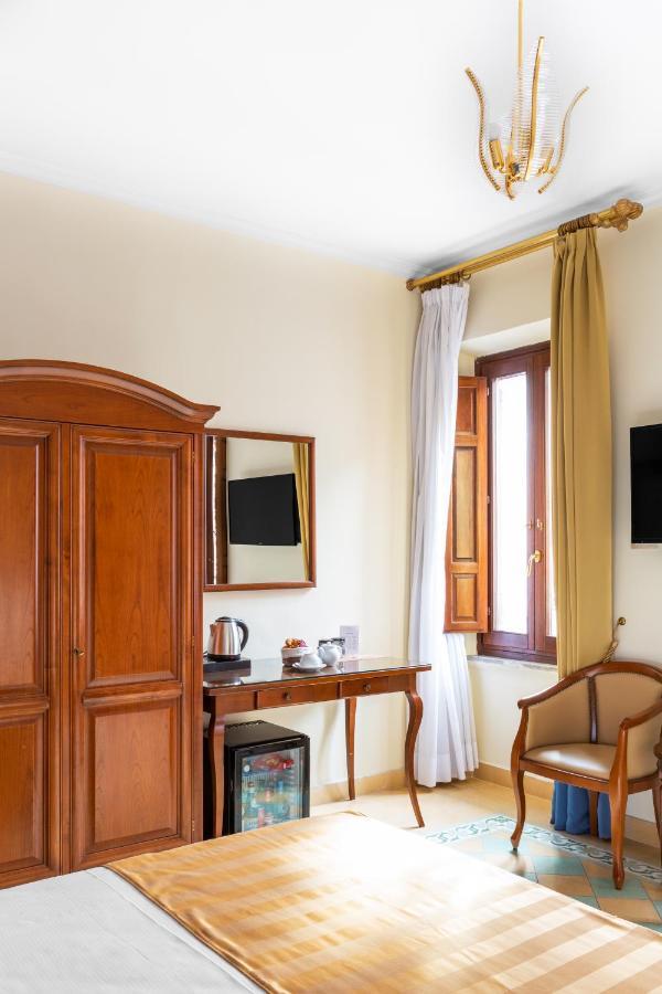 Hotel Piazza Di Spagna