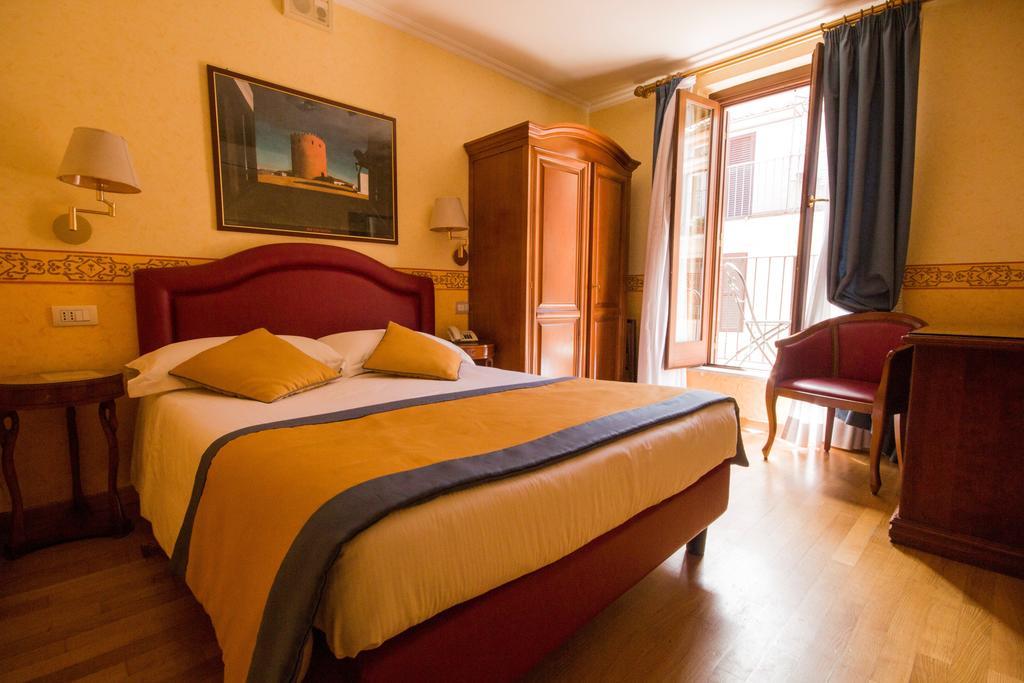 Piazza Di Spagna Hotel